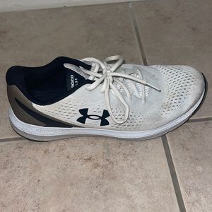 Men’s Under Armour running shoes, size 10.5